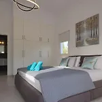 Villa Grand Baci Coral Bay