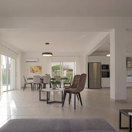 Grand Baci Coral Bay