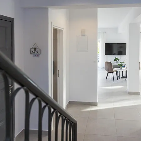 Grand Baci Villa Coral Bay
