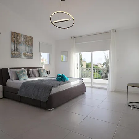 Grand Baci Villa Coral Bay