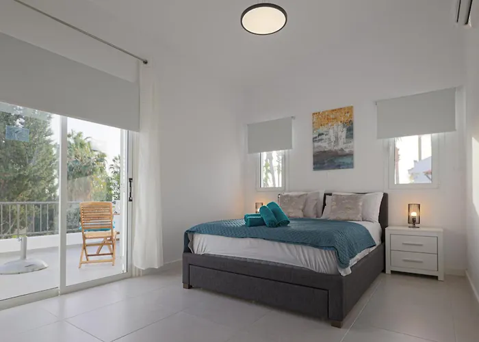 Grand Baci Coral Bay