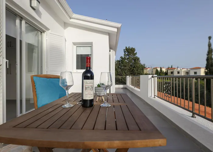 Grand Baci * Coral Bay